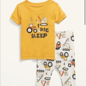NWT Old Navy 12-18 M Shirt and Pants Set